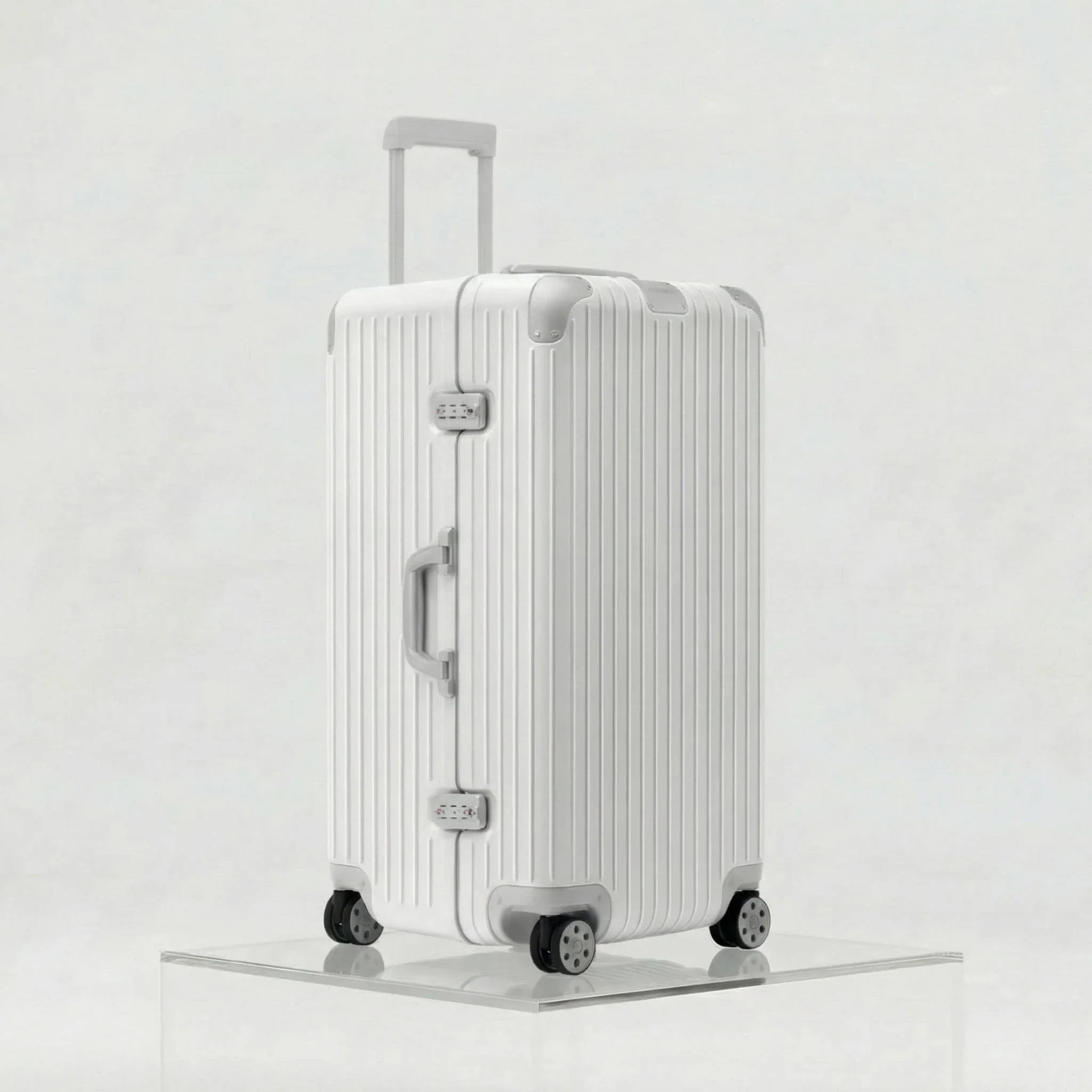 Rimowa Hybrid Trunk Plus, Gloss White, Side