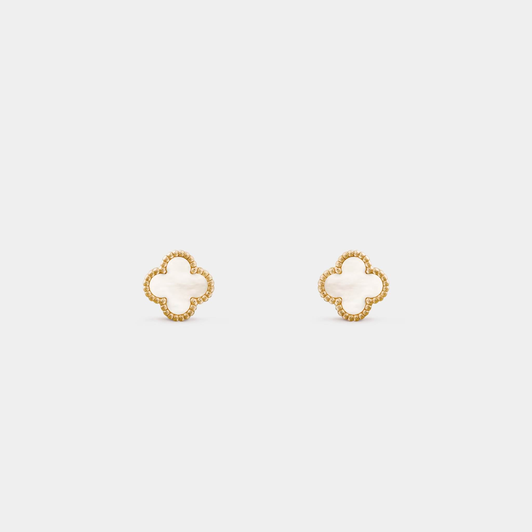 Sweet Alhambra Earstuds in Yellow Gold & Mother-of-Pearl