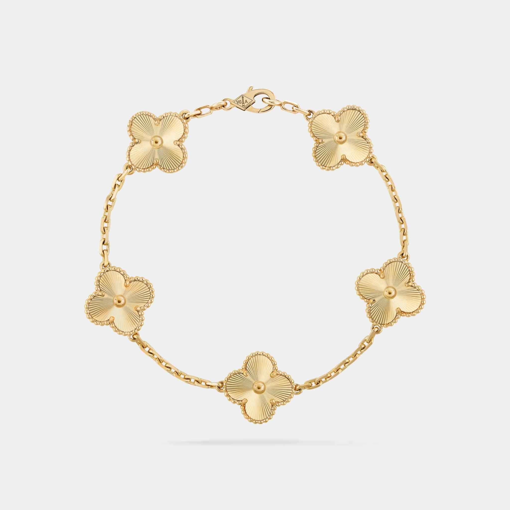 Alhambra Vintage Yellow Gold Motifs Bracelet