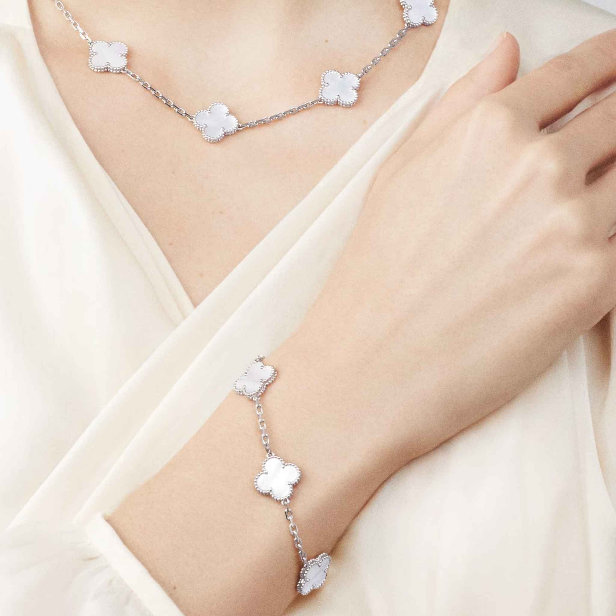 Alhambra Bracelet in White Gold & Mother of Pearl